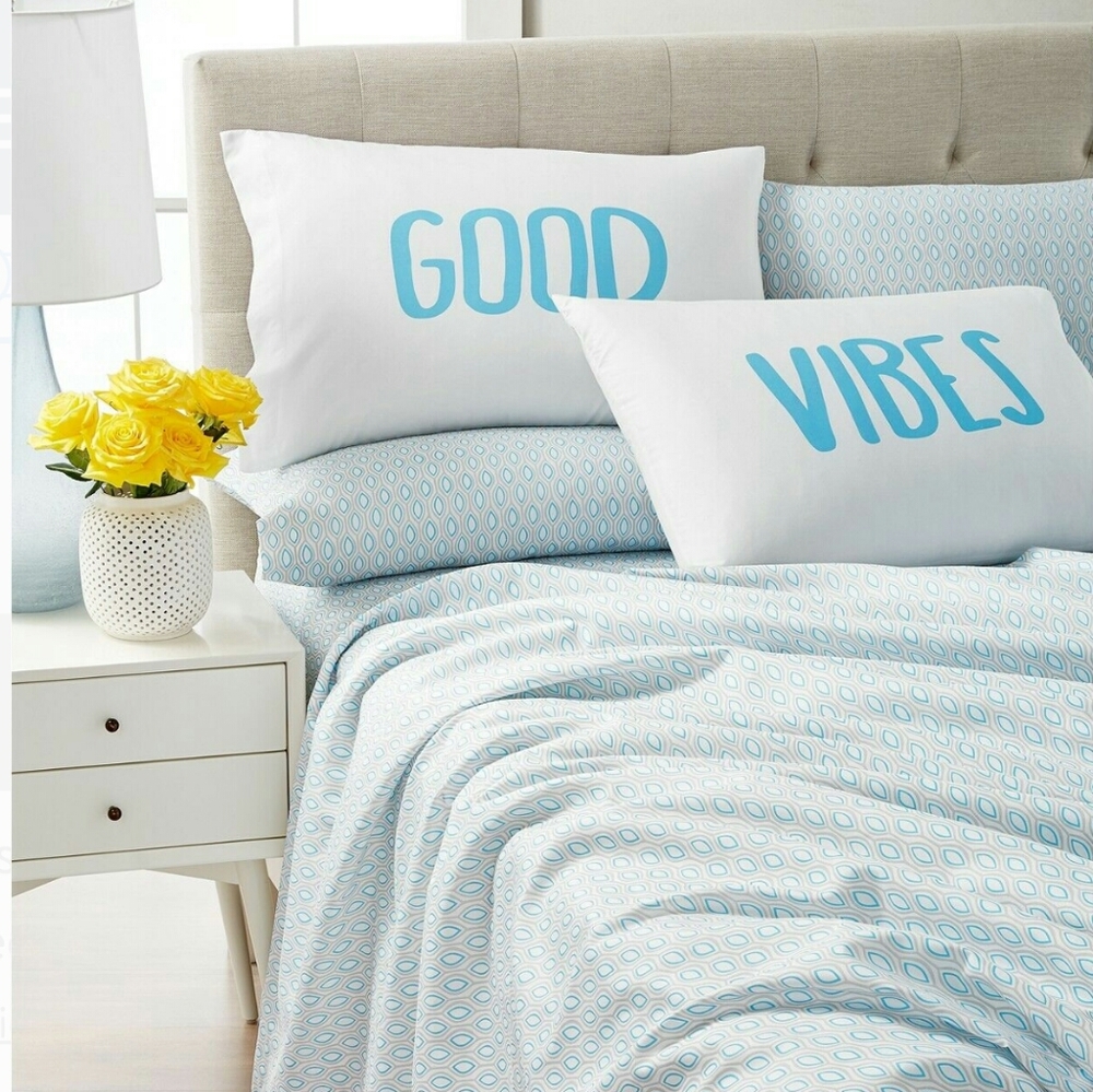 Expressions 4-Pc. Wrinkle-Free Printed Twin Sheet